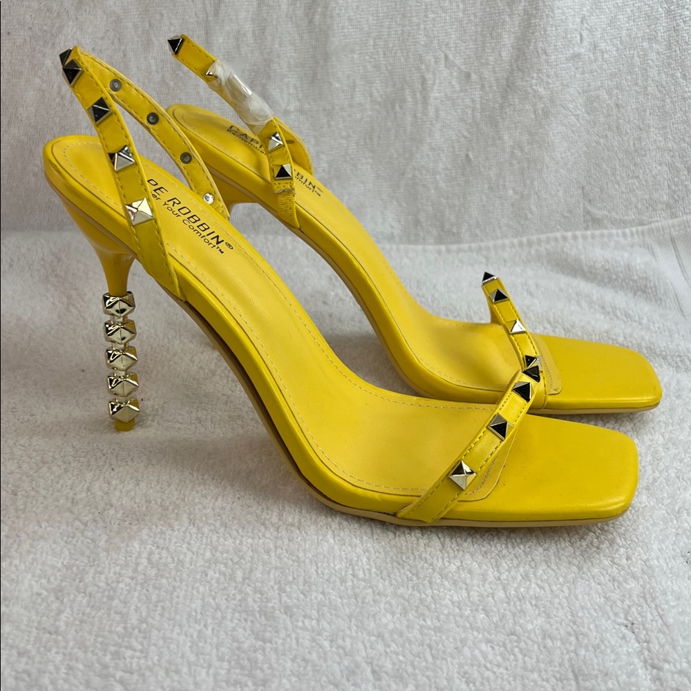Cape Robbin, Yeow stiletto heels with metal accents - Picture 2 of 7